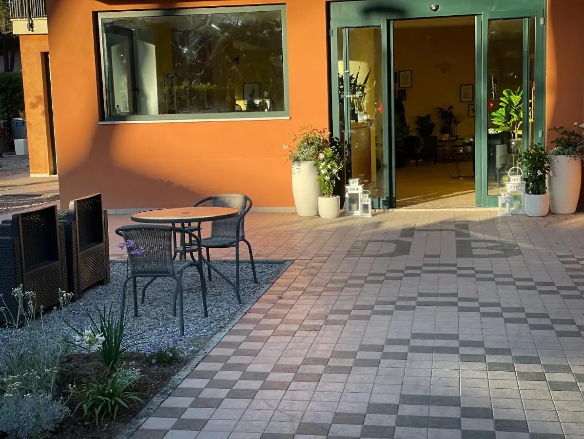 Hotel B&B Des Bains Milano Marittima 3*,  Italy